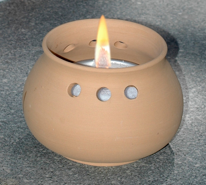 Contenitore in terra cotta per candele con sabbia di cera / candle sand