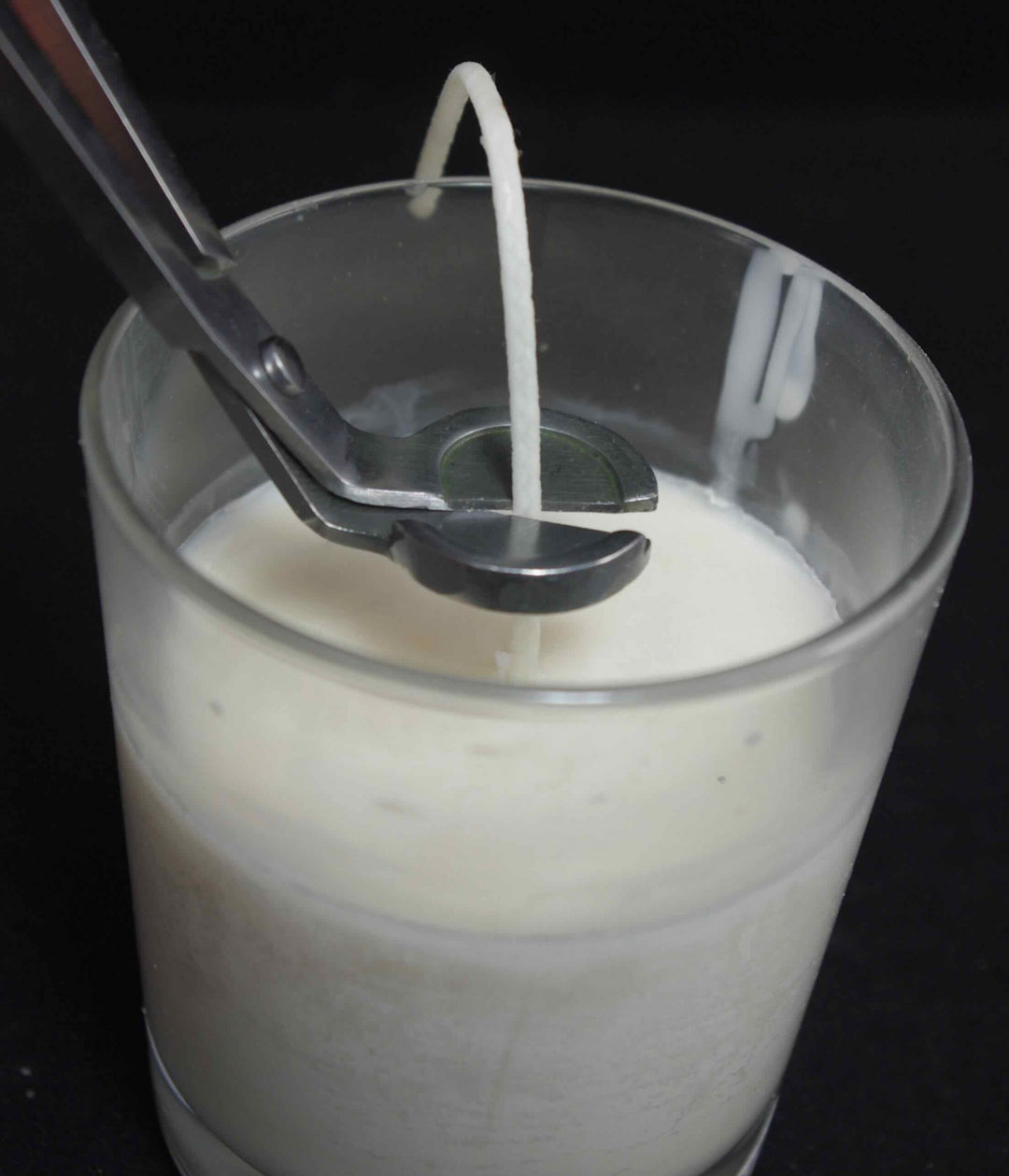 Forbici per recidere lo stoppino delle candele