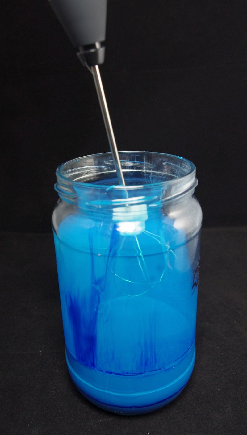 Miscelatore per colore, fragranza o lacca per candele