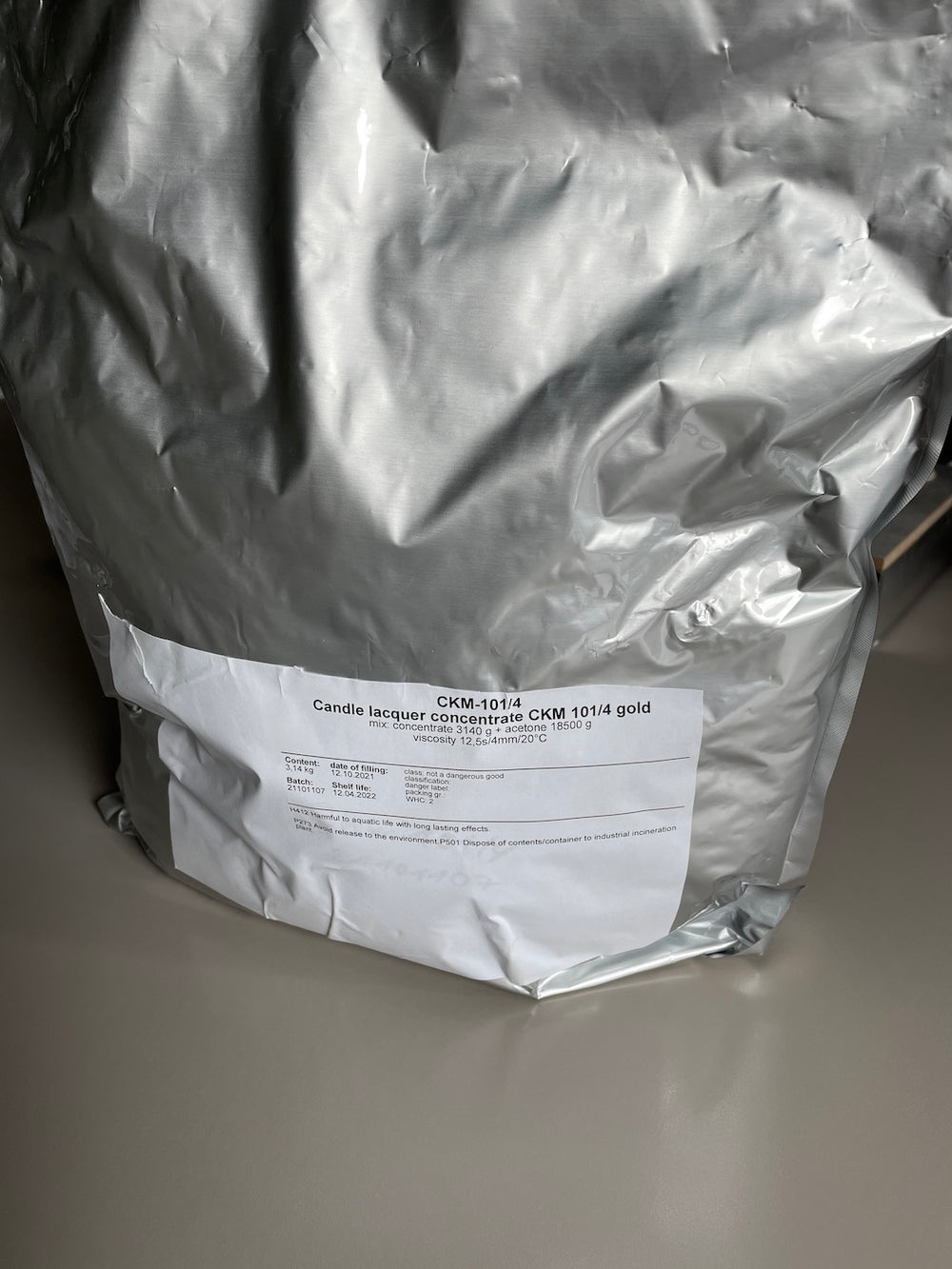 Resina per la produzione di Vernice -  Lacca  Oro per Candele