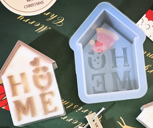 Stampo a forma di casa senza camino