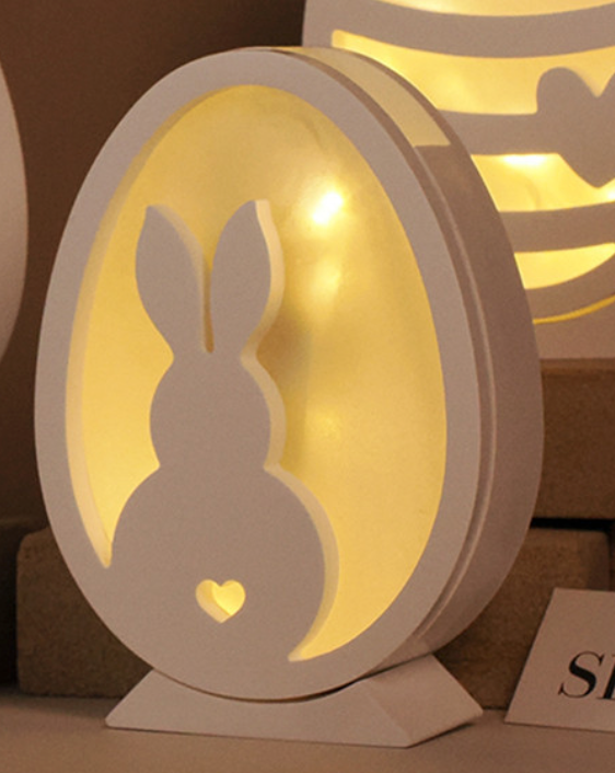 Stampo a forma di uovo con coniglio