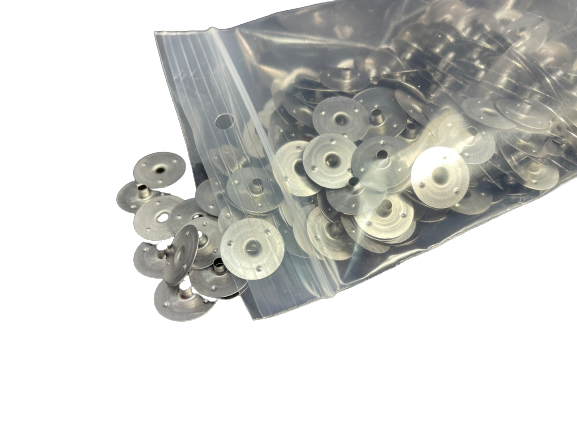 Supporto stoppino metallico (wick sustainer)  , 3,0 x 3,4 x 14,5 mm , foro diametro  3 mm, 100 gr ( 425 pz circa)